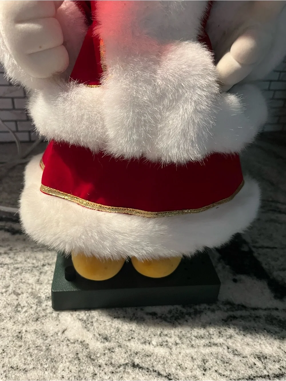 Vintage Disney's Christmas Minnie Mouse Mrs Clause Animated And Music 23 Inches